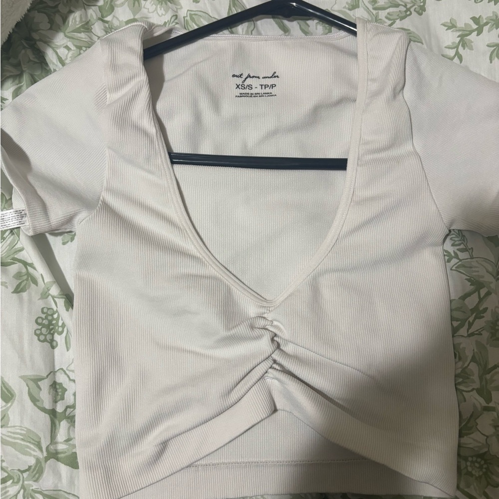 White cropped urban top